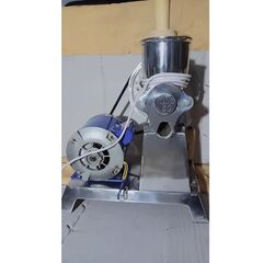 AUTOMATIC JUICER MACHINE NO. 18 WITH 0.5 HP V-BELT DRIVE MOTOR