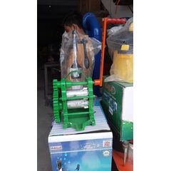 MINI SUGARCANE JUICER MACHINE