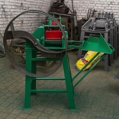 MANUAL FODDER CUTTING MACHINE