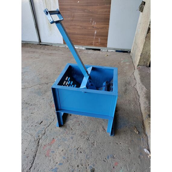 HAND OPERATED GROUNDNUT PEANUT SHELLING MACHINE