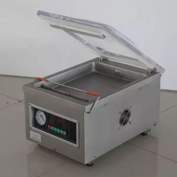 TABLE - TYPE VACUUM PACKAGING MACHINE