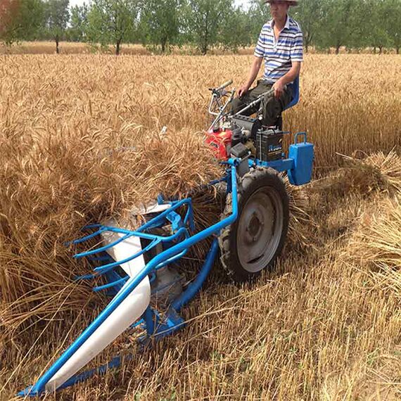 REAPER BINDER WITH 3 WHEELS 10 HP