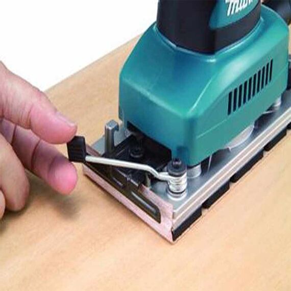 MAKITA BO3710 FINISHING SANDER 190W
