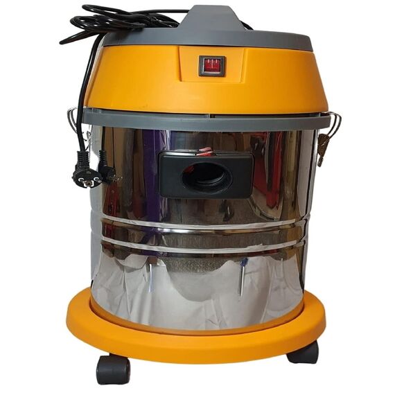 VACUUM CLEANER 35 LITRE WET & DRY