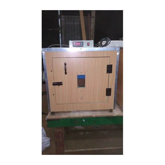 SEMI AUTOMATIC 100 CAPACITY WOODEN EGG INCUBATOR