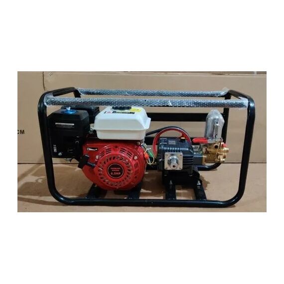 TRIPLE PISTON 22 HTP PUMP WITH 6.5 HP PETROL ENGINE