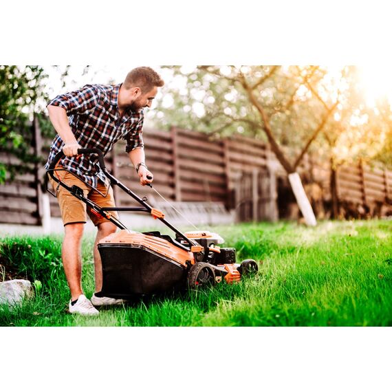 HUSQVARNA LC 419SP PETROL LAWN MOWER 166 CC