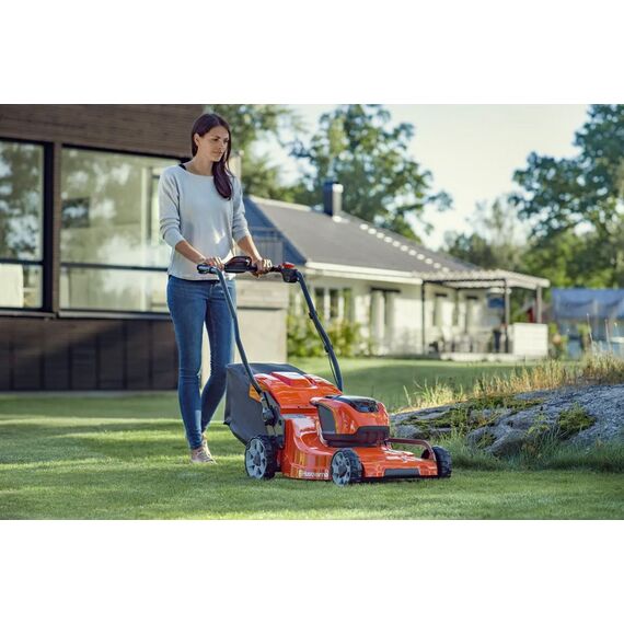 HUSQVARNA LC 419SP PETROL LAWN MOWER 166 CC