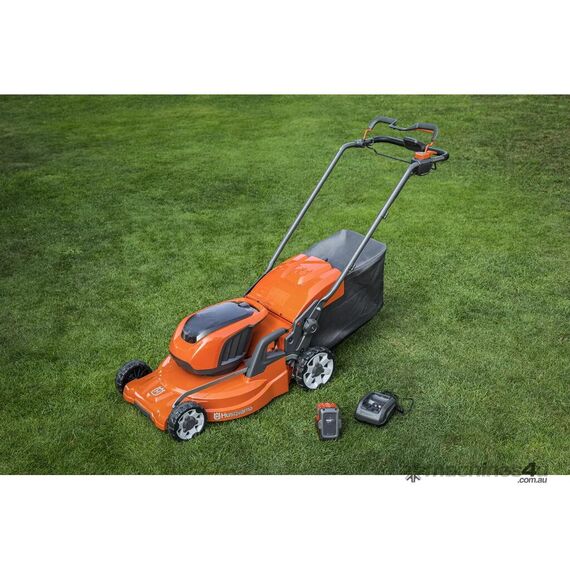 HUSQVARNA LC 419SP PETROL LAWN MOWER 166 CC