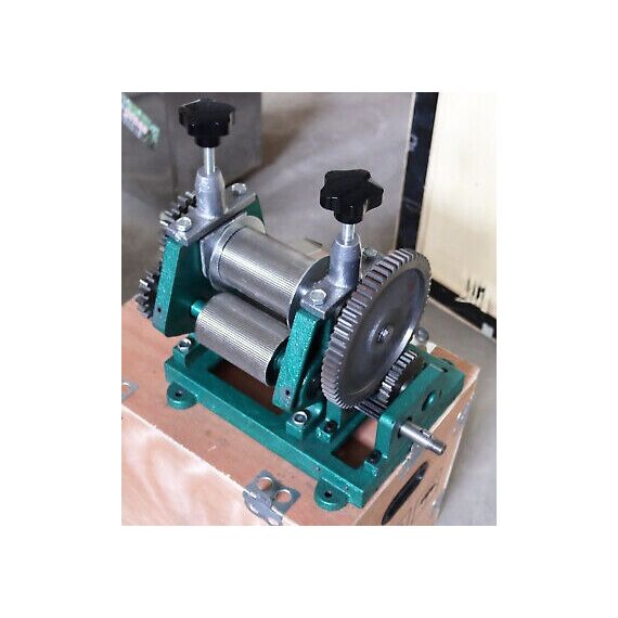 SUGARCANE JUICER MACHINE WITH HONDA ENGINE