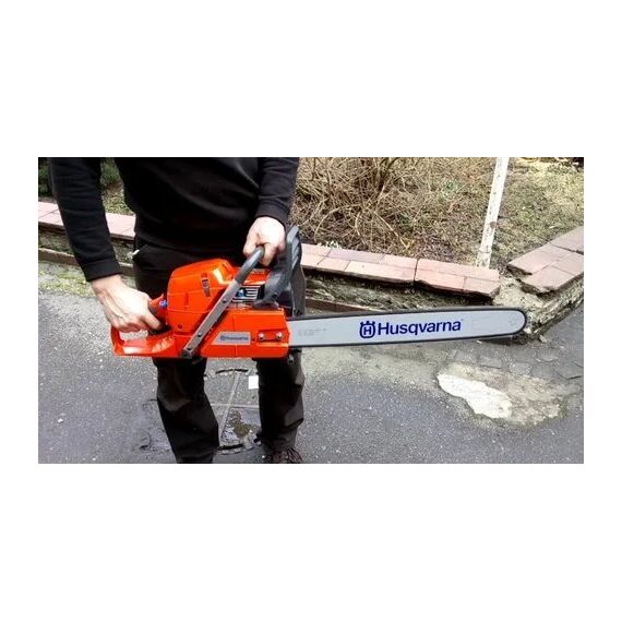 HUSQVARNA 390XP CHAINSAW MACHINE 20"