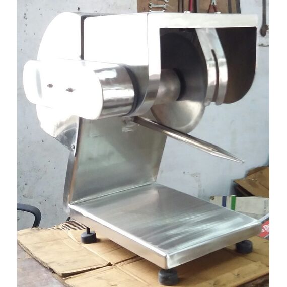 0.5 HP STAINLESS STEEL CHICKEN CUTTING MACHINE