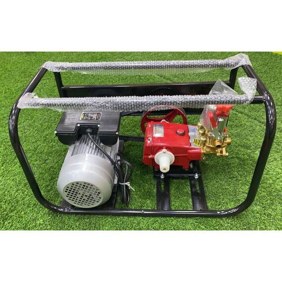 HEAVY DUTY 3 PISTON HTP 22 PUMP SET WITH 2 HP COPPER MOTOR