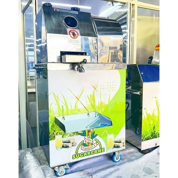 AUTOMATIC STAINLESS STEEL SUGARCANE JUICE MACHINE
